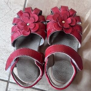 Girls Sandals Flower Motif Soft Leather Shoes size 10 toddler
